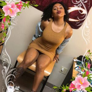 Meet your Posher, Elliza